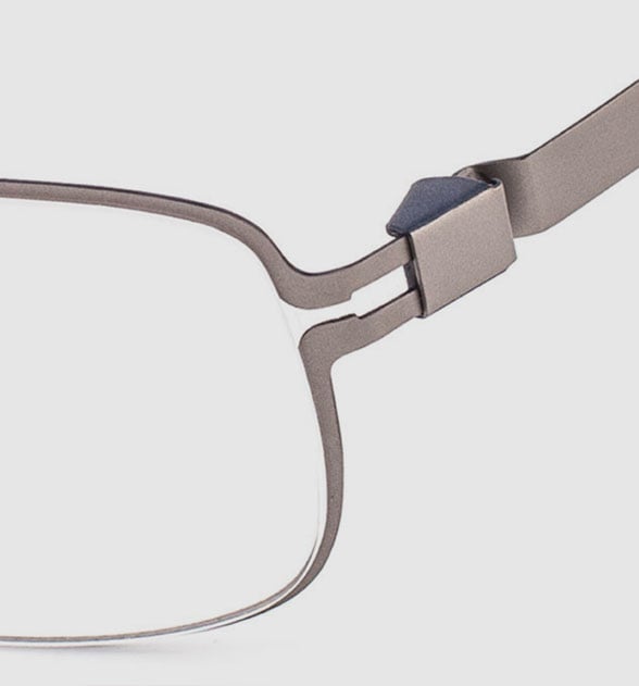 Vil du oppleve det som om du ikke har på deg briller? Se på Fineform-innfatninger for kvinner og menn på Specsavers.com sammen med en rekke andre lette briller.